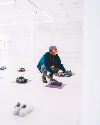 Nike Benassi JDI slides in triple black