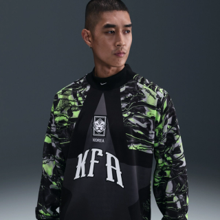 South Korea 2026 Nike Sportswear Authentic Goalkeeper Long Sleeve Jersey for the FIFA World Cup™.