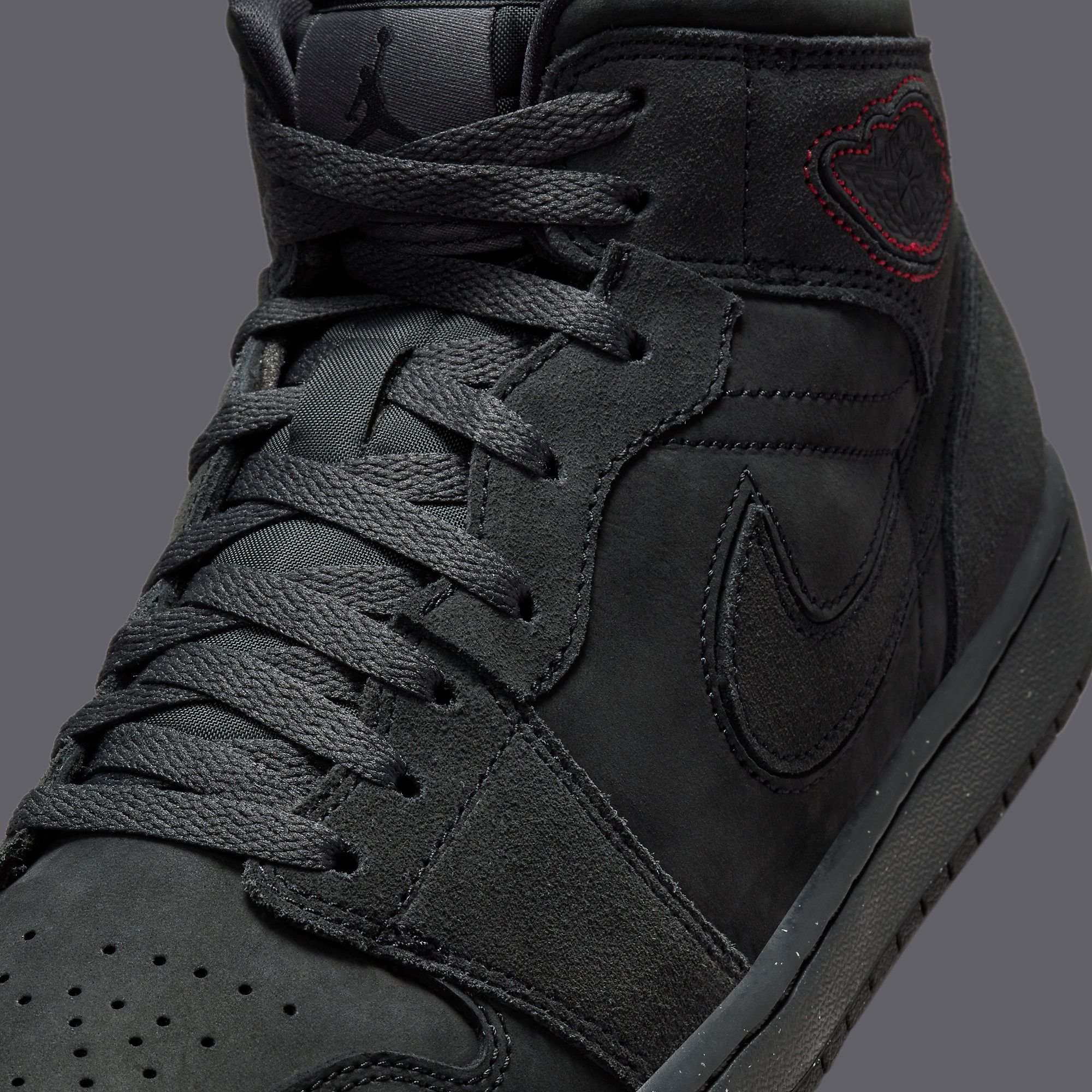 Jordan 1 outlet mid black suede