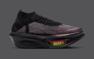 Nike Apex "Black" (SKU: IU2397-001). Photo via Nike.