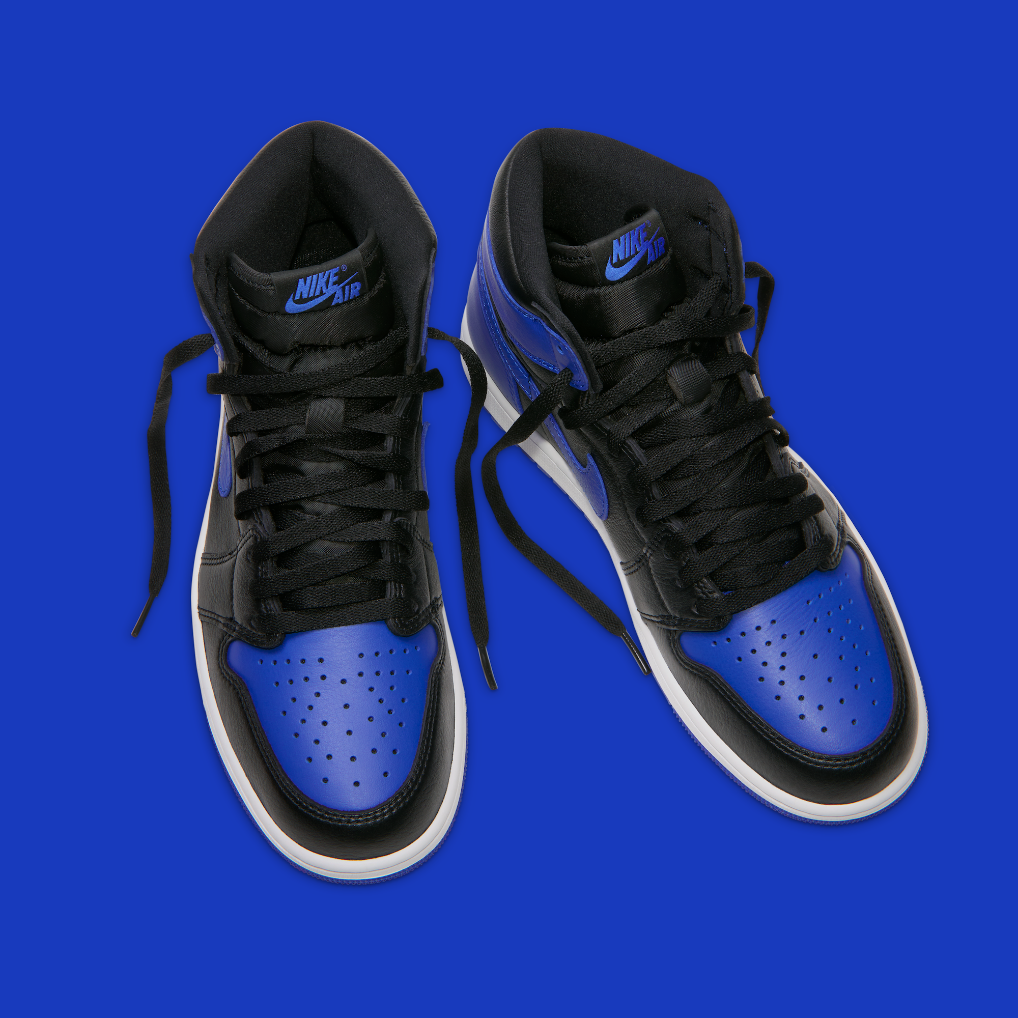 Air Jordan 1 High OG "Royal" (SKU: IQ5495-005). Photo via Nike.