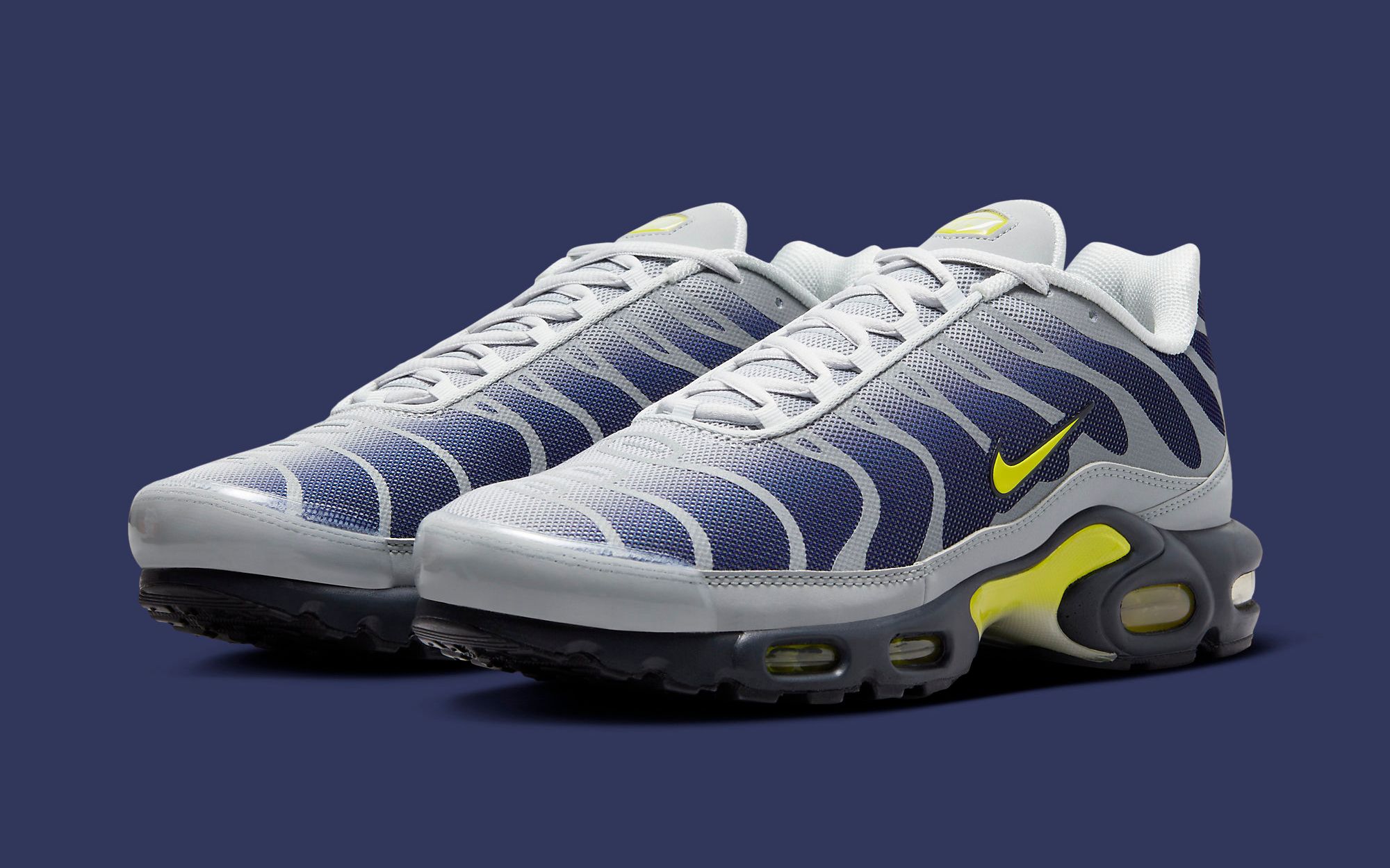 Nike air max plus vivid outlet blue