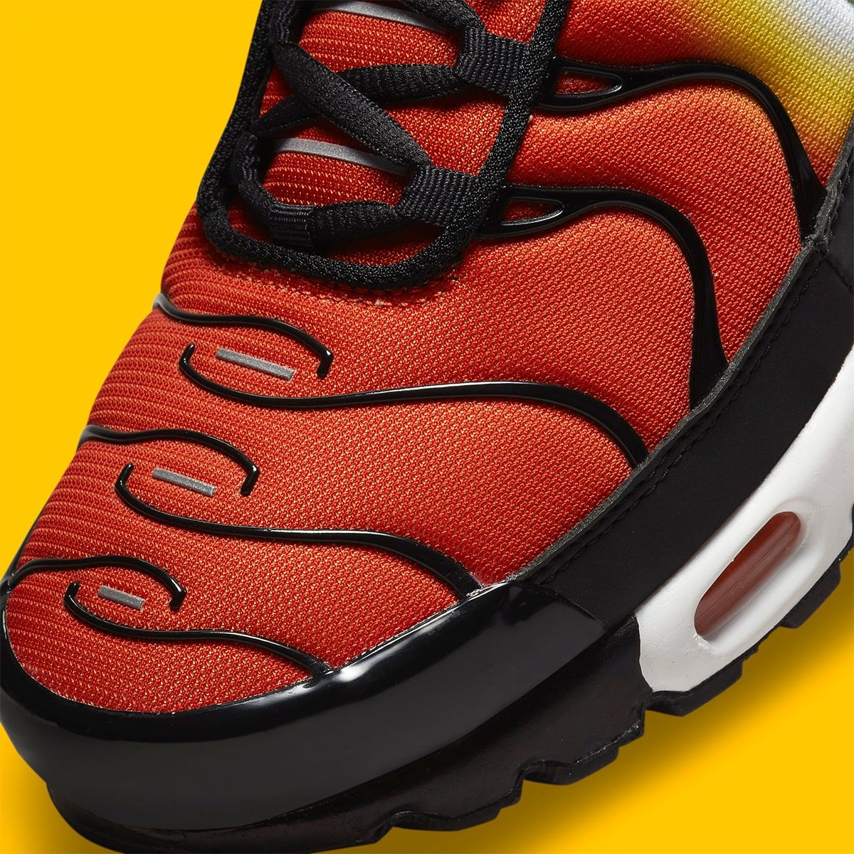 Nike Air Max Plus Hot Swoosh Surfaces House of Heat