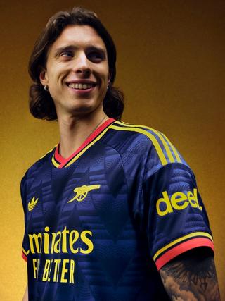 Riccardo Calafiori for Arsenal 26/27 Away kit by adidas. Photo via adidas.