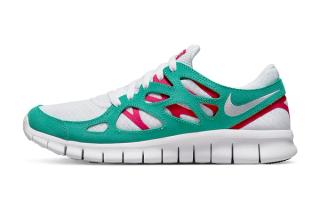 The Nike Free Run 2 Appears in New White, Berry and Green Color Scheme