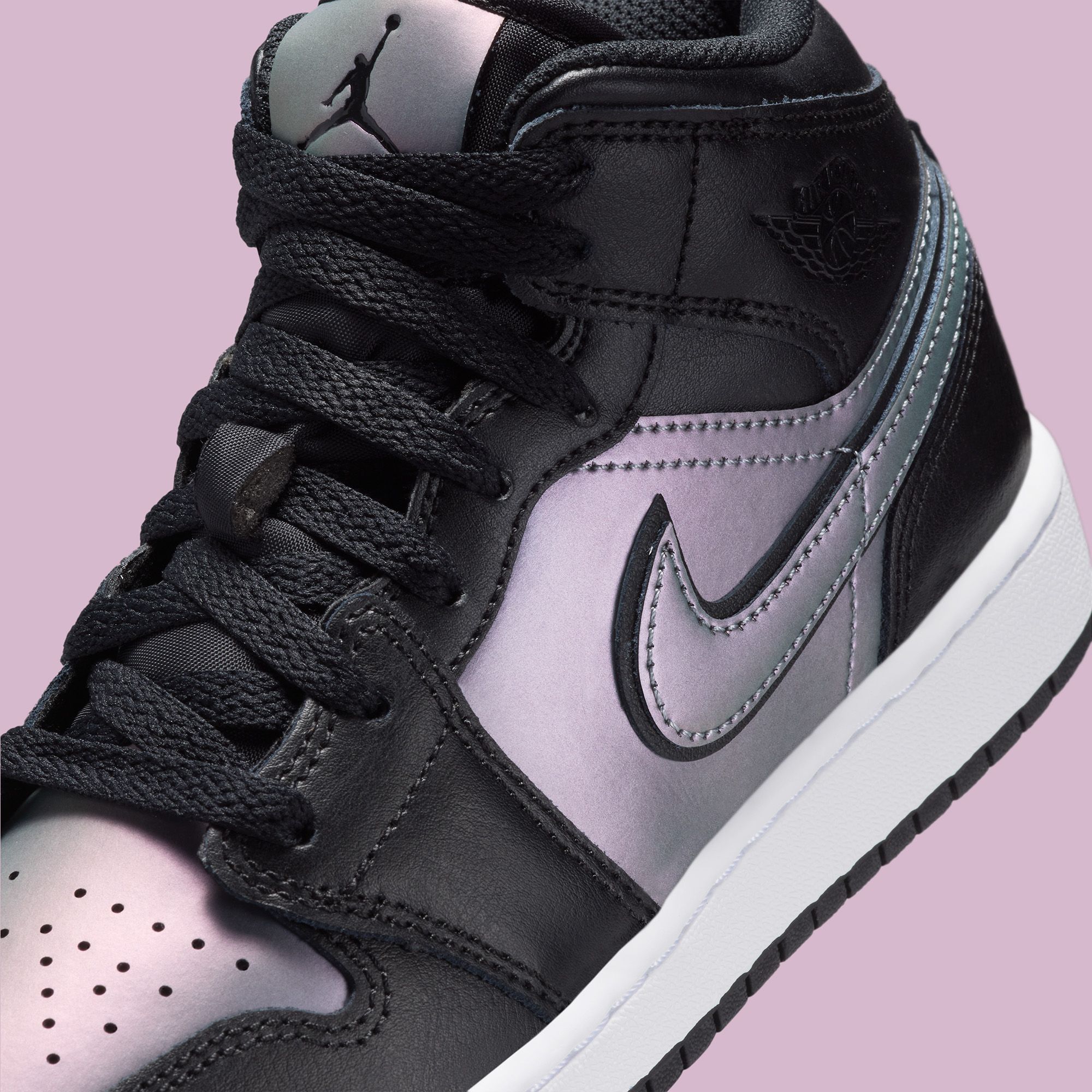 Air Jordan 1 Mid | House of Heat°