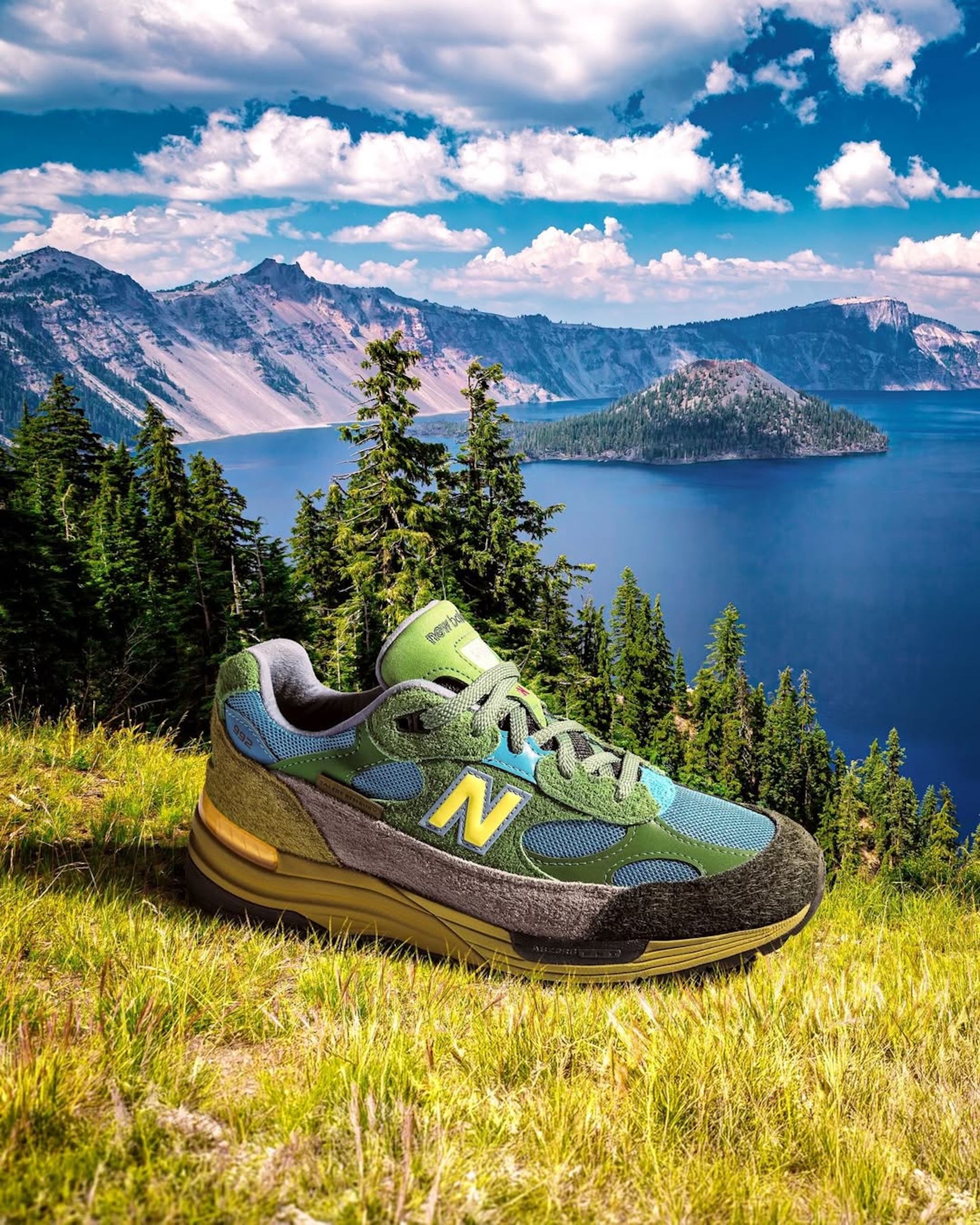 Salehe Bembury's green-colored Made in USA New Balance 992 collaboration.