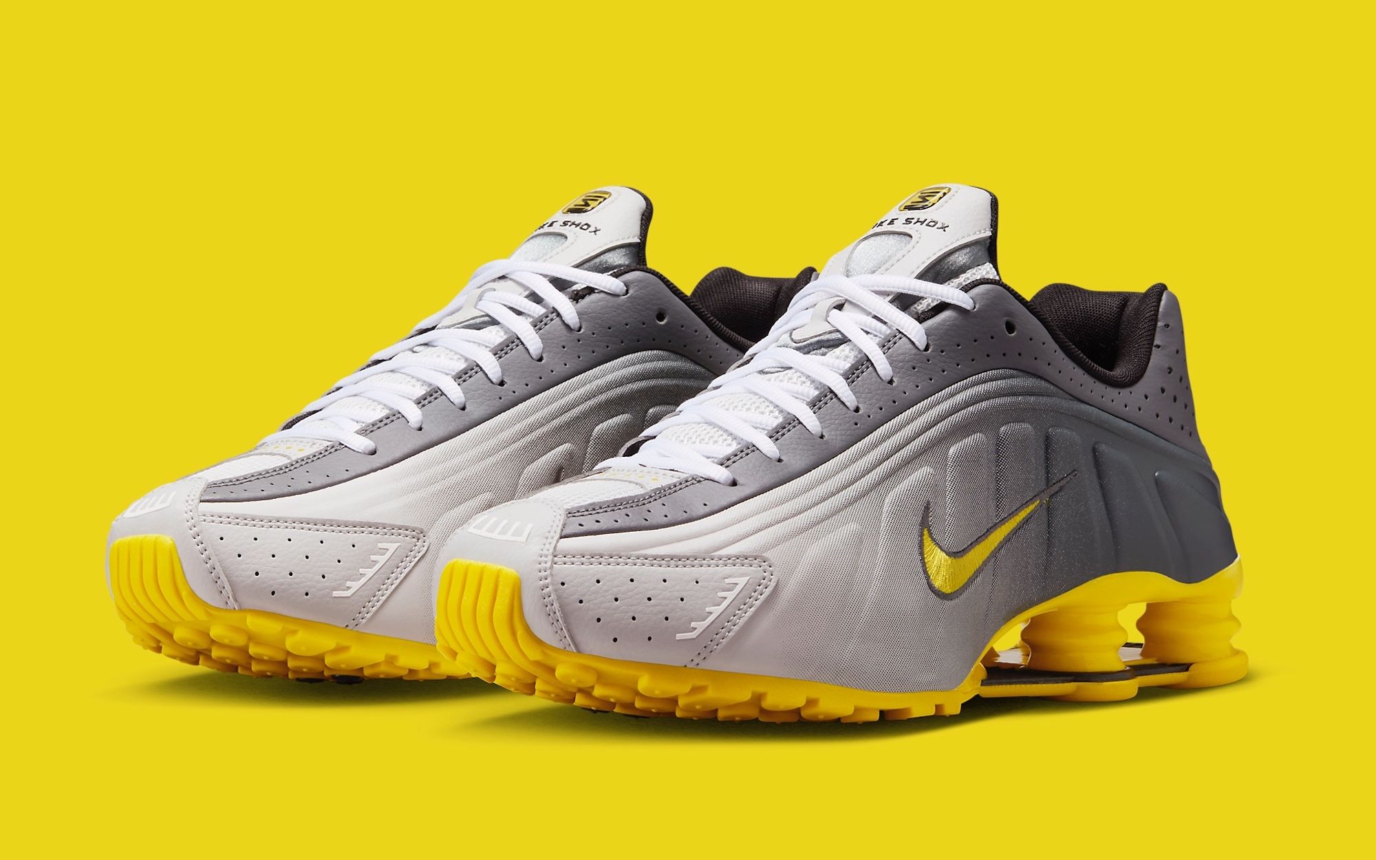 NIKE SHOX R4 SE VAST GREY/BRIGHT CITRON-LT GRAPHITE 国内発送 Bright Citron