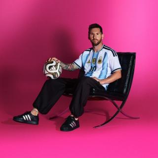 Lionel Messi with the FIFA World Cup 26™ adidas Trionda Finals Pro Match Ball. Photo via adidas.