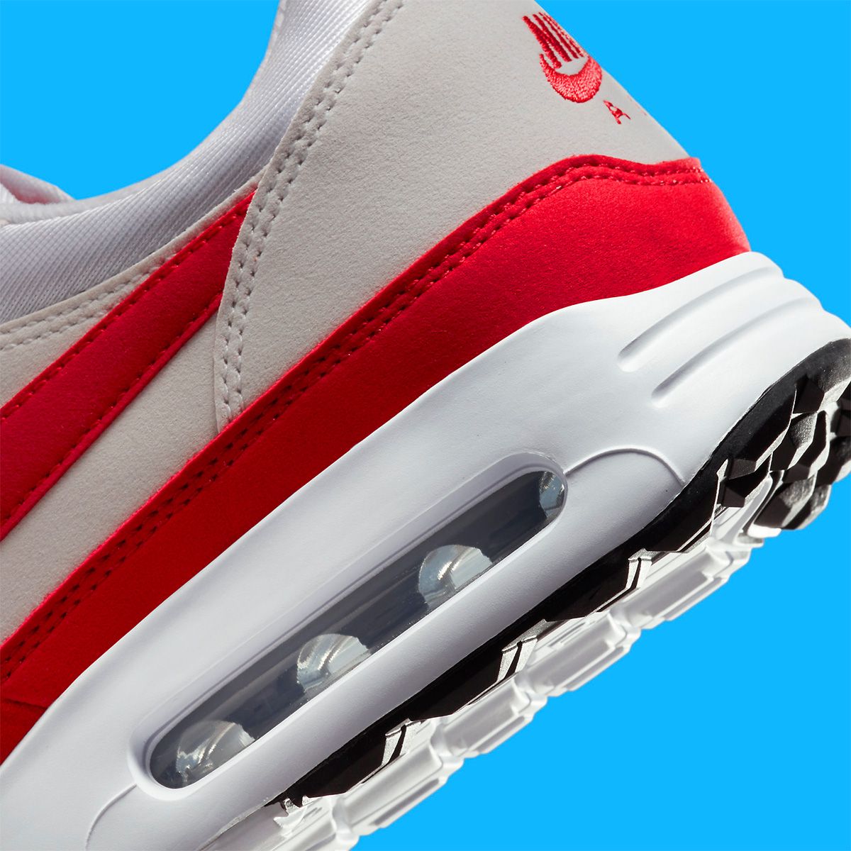 The OG Nike Air Max 1 “Sport Red” Returns as a Golf Shoe