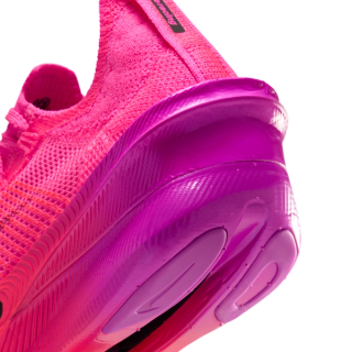 Women's Nike Alphafly 4 "Hyper Pink" (SKU: IM5547-600). Photo via Nike.
