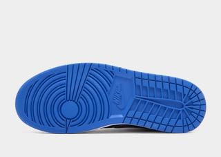 Air Jordan 1 High OG "Royal" (SKU: IQ5495-005). Photo via JD Sports.