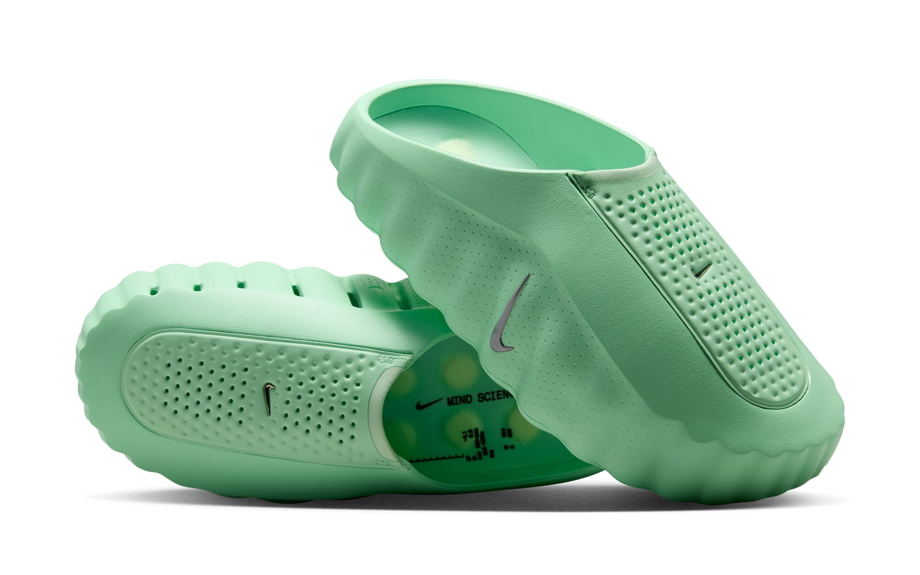 衣装ケース・衣類収納ケース NIKE MIND 001 29CM The Nike Mind 001 “Cucumber Calm” Keeps Things Cool As | House of