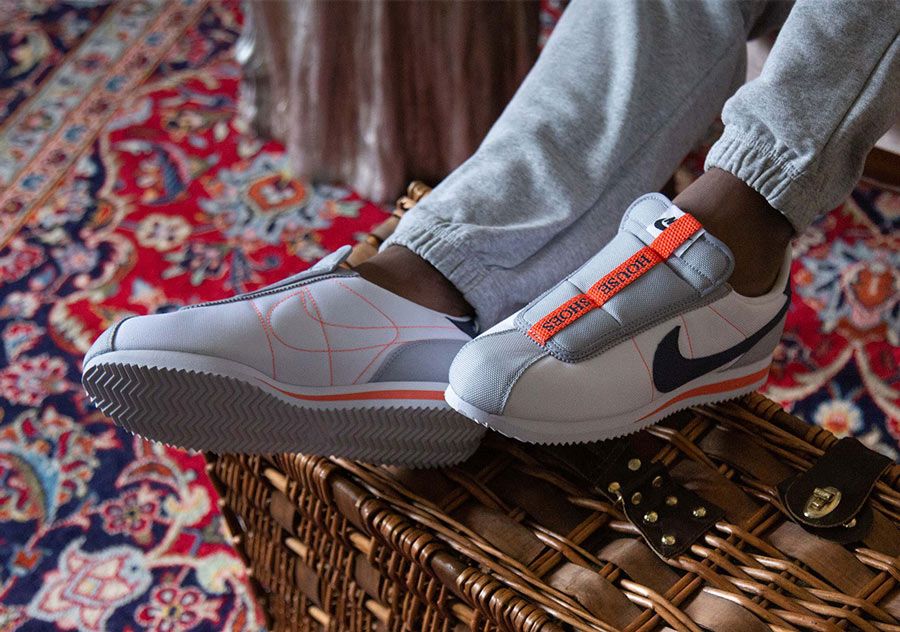 Nike cortez house shoes on feet online