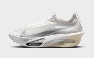 Nike AlphaFly 3 "Running Is Mental" (SKU: IQ0309-094).