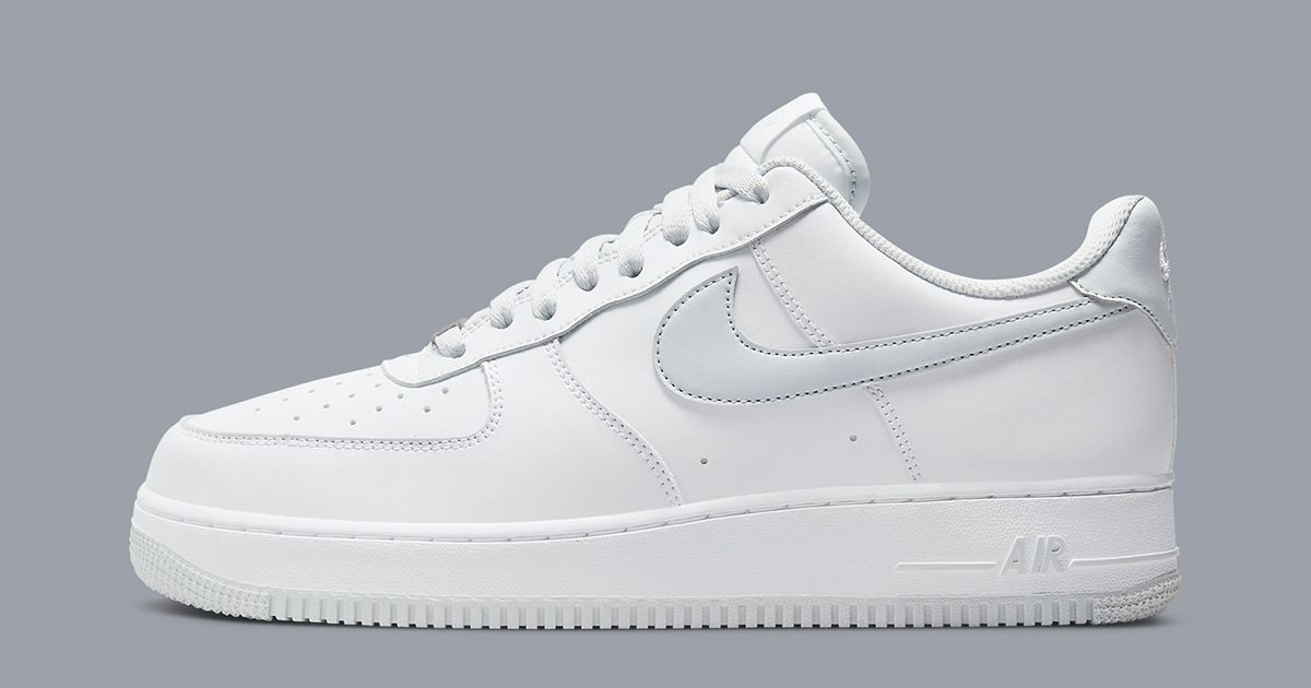 First Looks // Nike Air Force 1 Low “Pure Platinum” | House of Heat°