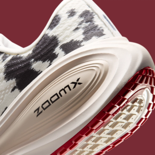 Nike Vomero Plus "Cow Print" (SKU: IR0032-100). Photo via Nike.