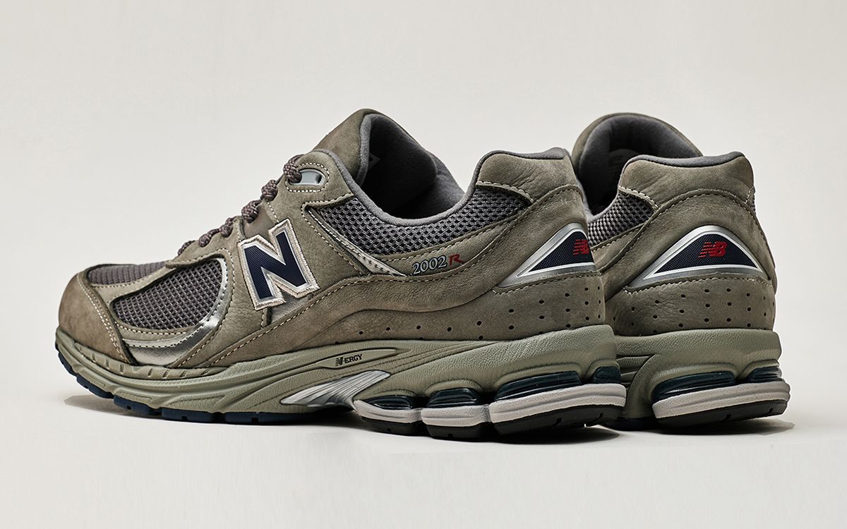 最終SALE 90000→30%off  63000 ヘイディン　ホーリーグレイ new-balance-2002r-black-grey-