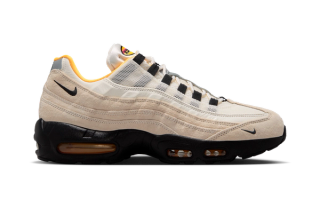 Nike SB Air Max 95 "Club 58" (Sail) celebrating the 2026 World Cup™.