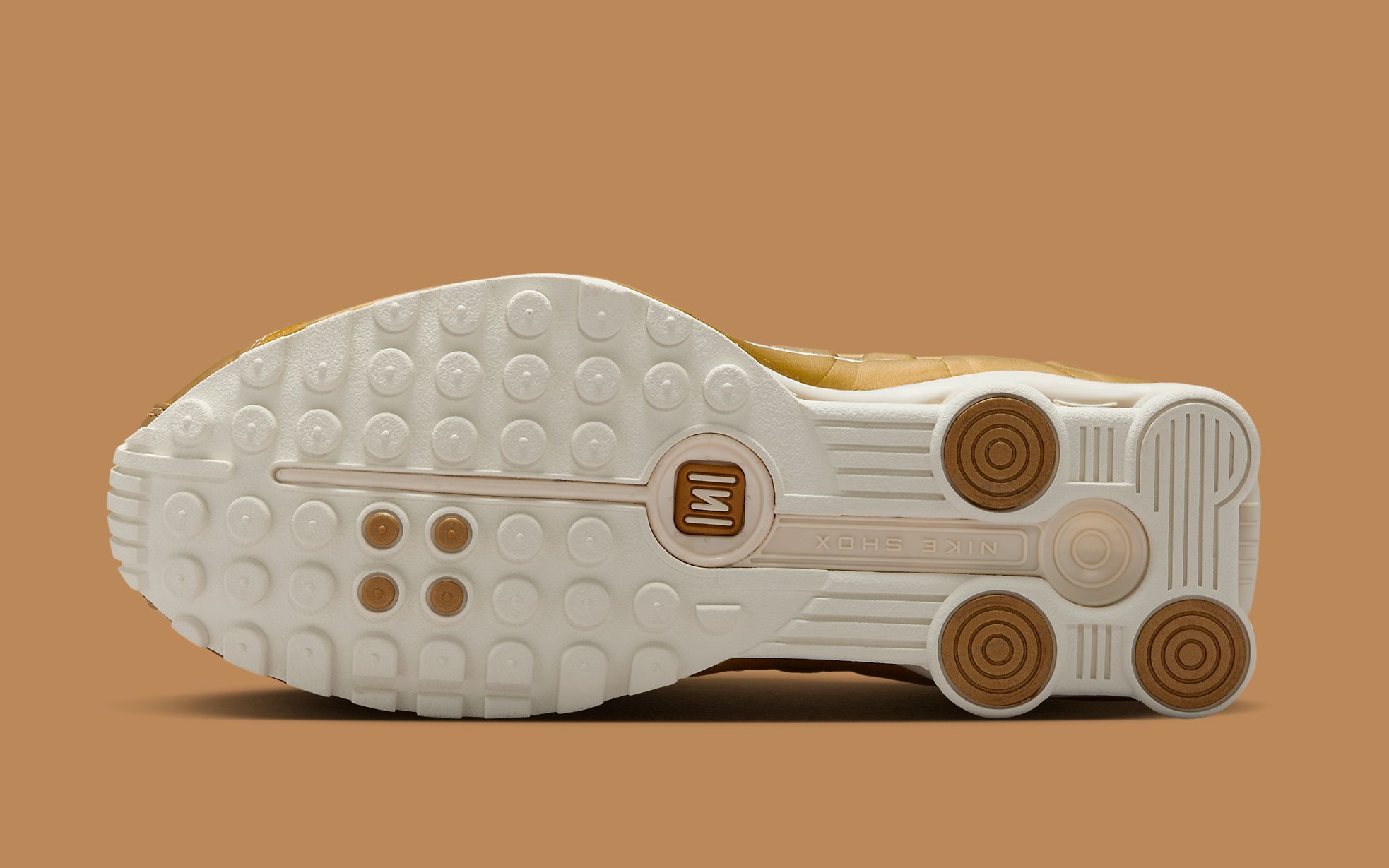 Nike Shox R4 