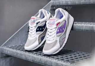 Available Now // A Duo of Saucony Shadow 6000s Popped with Navy and Purple