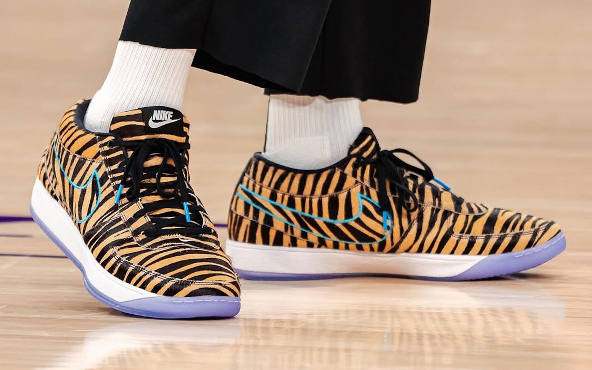 Devin Booker Debuted Tiger Stripe-Covered Nike Book 1 'Son