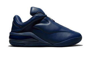 Shai Gilgeous-Alexander's Converse SHAI 001 Premium in a leather "Ink" color scheme.