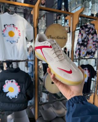 PEACEMINUSONE x Nike Cryoshot "CTR360 Maestri II" for the Korea Football Association. Photo via @dailyfashion_news on Instagram.