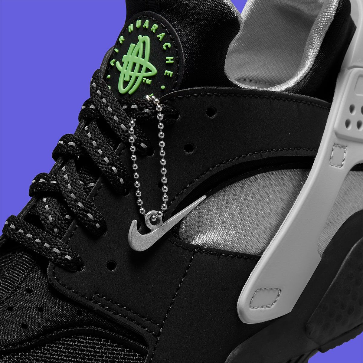 Black and shop green huaraches