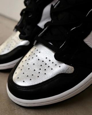 Detailed Look at the 'Silver Toe' Air Jordan 1 High