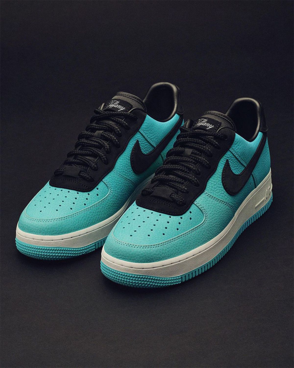 Detailed Looks at the Family and Friends Tiffany x Nike Air Force