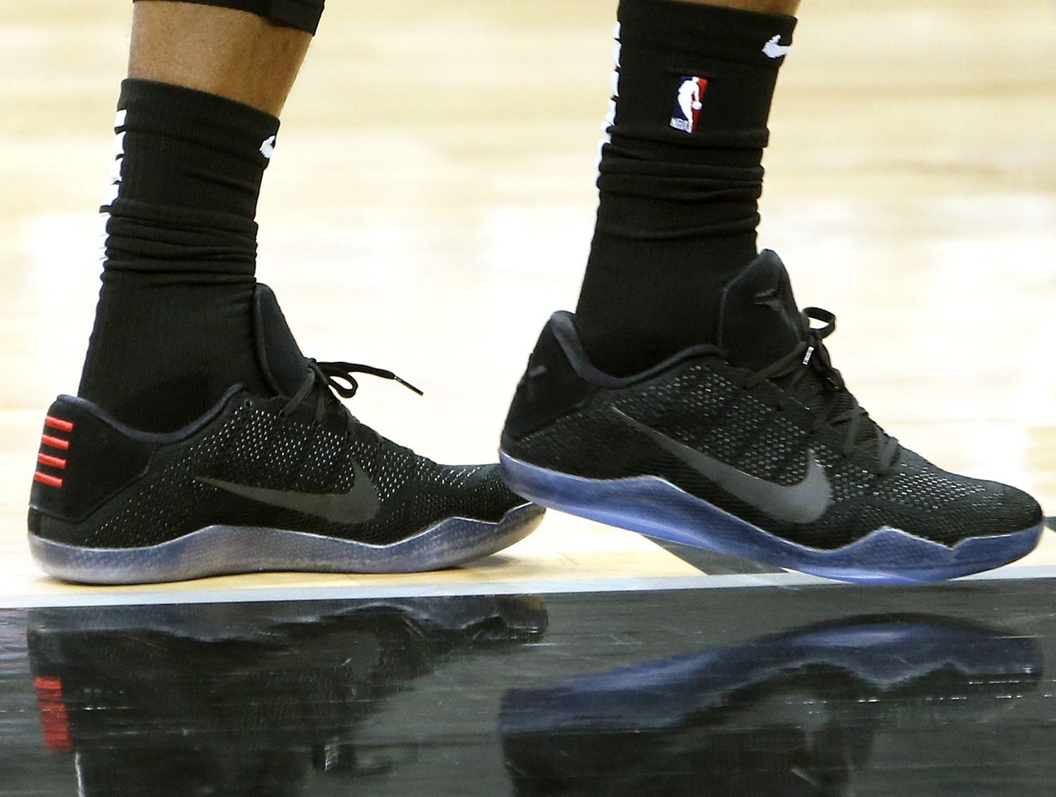 DeMar DeRozan Nike Kobe XI Elite