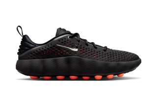 Men's Nike Mind 002 in a "Black/Hyper Crimson" color scheme.