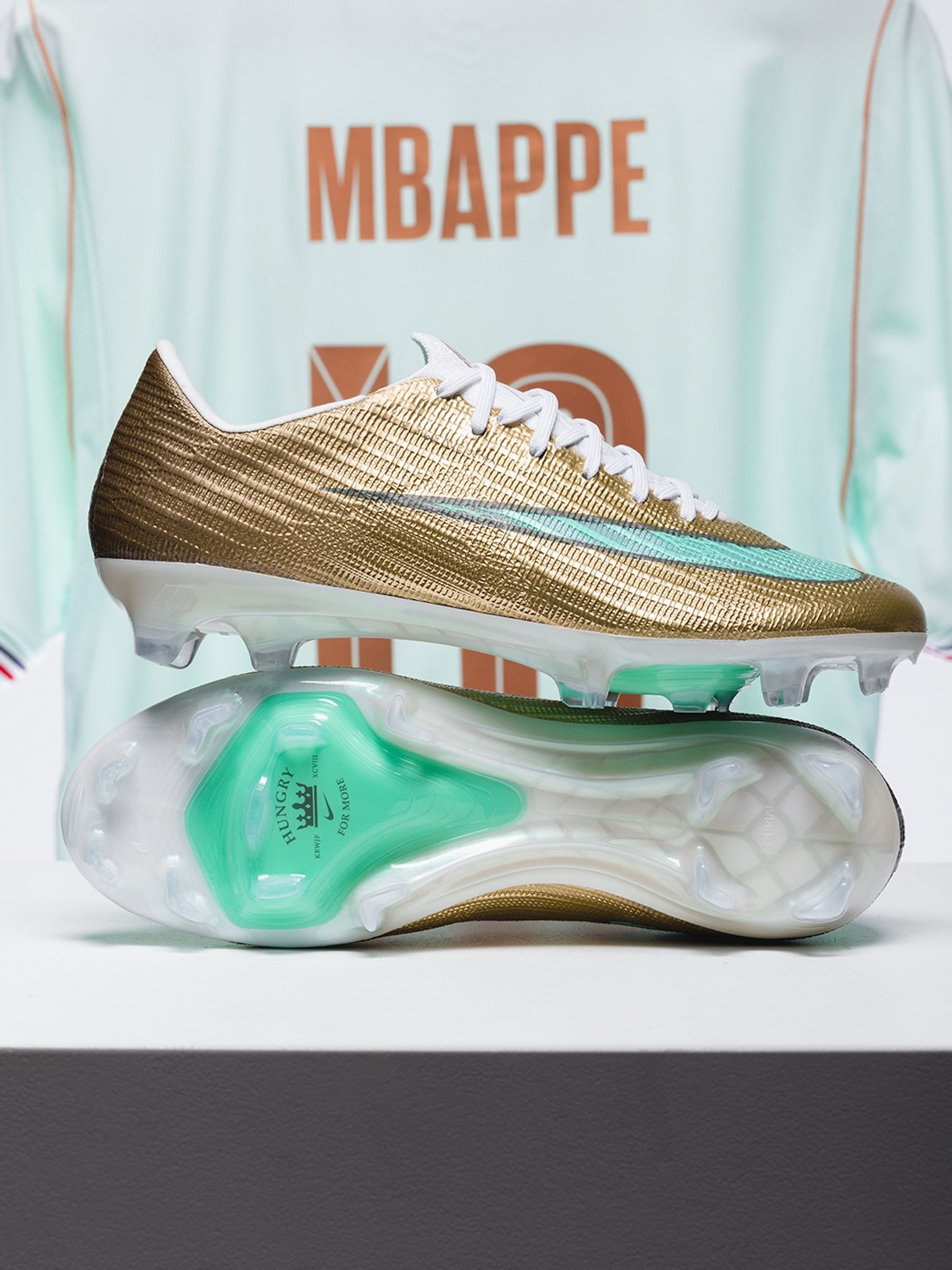 Kylian Mbappé's limited-edition Nike Mercurial Superfly 11 Elite FG "Golden Boot" commemorating his 2026 World Cup™ Golden Boot award. Photo via Soccer.com.