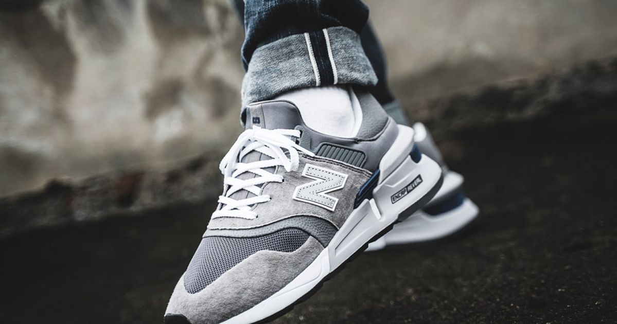 A detailed shot of Barron Trumps New Balance sneakers | New  display picture 3