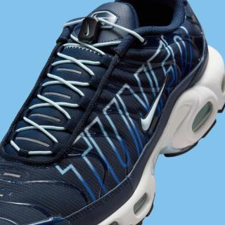 Another “Tuned” Nike Air Max Plus Appears in Navy Gradients