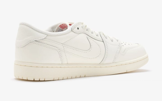 Air Jordan 1 Low OG “Sail” retro. Photo via Level Shoes.