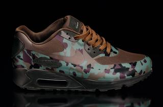 Nike Air Max Japan SP "Camo" (2013) | Retail Release, Signed. Photo via Julien's Auctions.