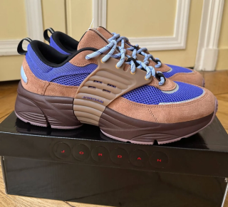 Jordan Tunner O/S in an "Archaeo Brown/Persian Violet" color scheme.
