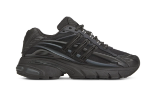 Pharrell Williams' VIRGINIA Adistar Jellyfish in a "Triple Black" color scheme.
