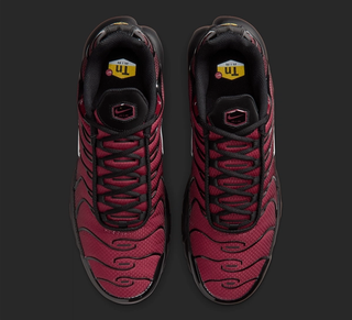 Nike Air Max Plus "True Red/Black" (SKU: DM0032-601). Photo via Nike.
