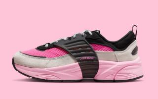 Jordan Trunner O/S in the "Pink Blast" Color Scheme