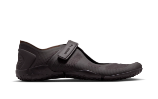 NikeSKIMS Rift Mesh "Tar" shoe.