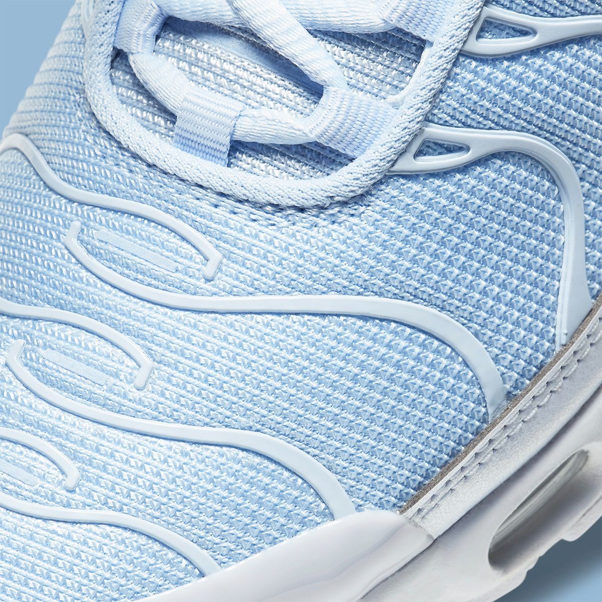 air max plus pastel blue