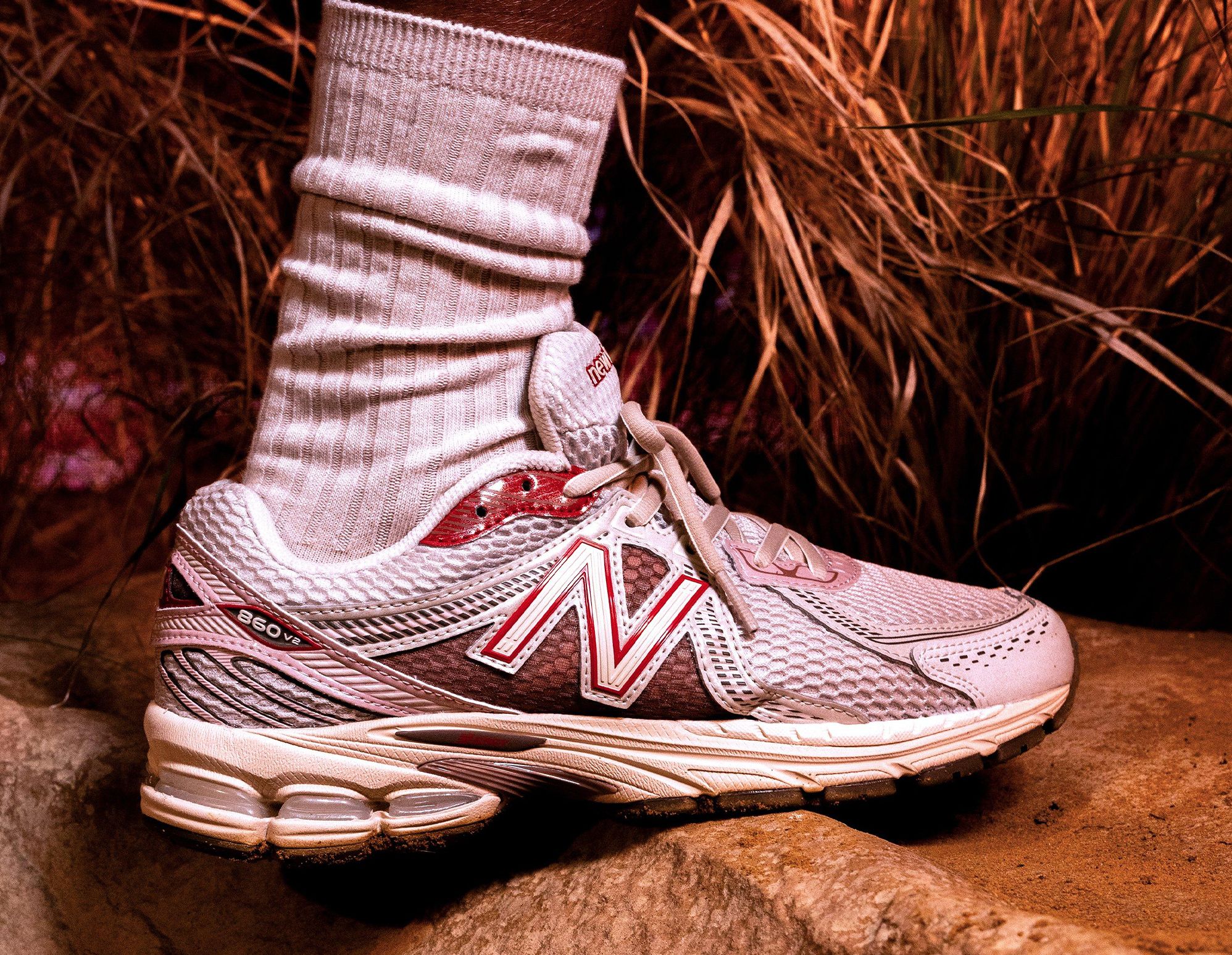 ★New Balance★New Balance 860v2 White Red★送料・関税込★ The size? x New Balance 860v2 