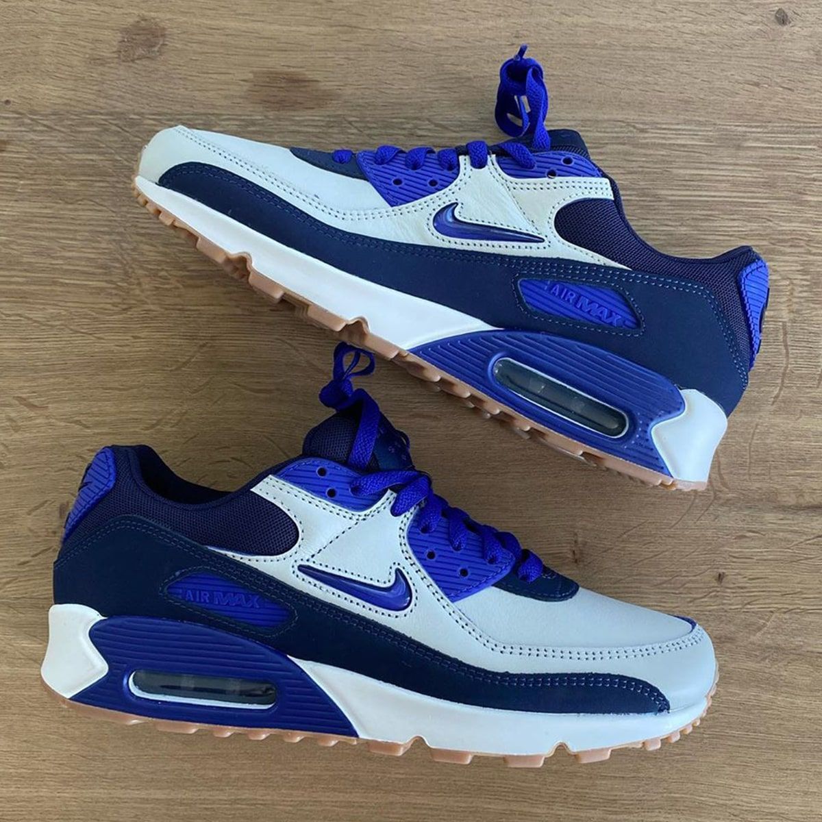 home and away air max 90