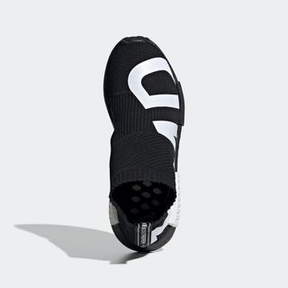 adidas nmd EG7539 oversized branding svart white release date 5