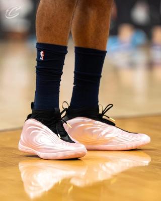 James Harden wearing his pink lemonade-inspired adidas Harden Vol. 10. Photo via @cavs on Instagram.