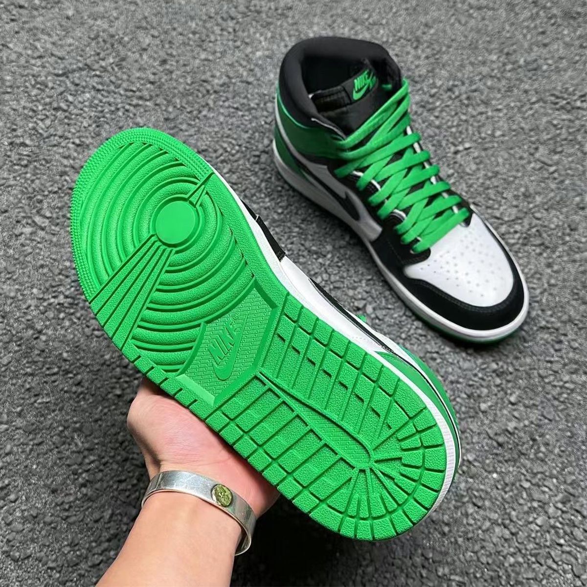 Aj1 celtics outlet