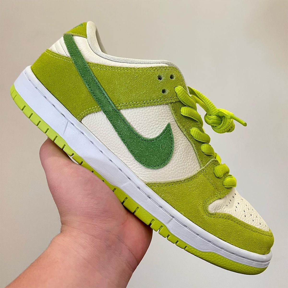 Dunke. Nike SB Dunk Low Green. Nike SB Dunk Low Green Apple. Nike SB Dunk. Nike Dunk SB Low Green 2020.